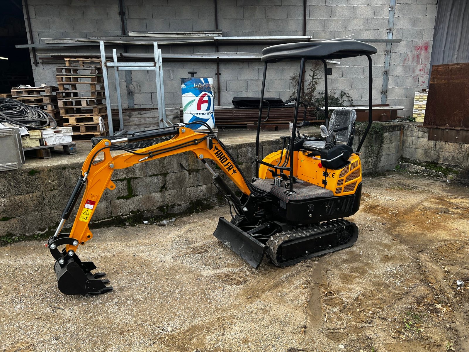 Mini pelle Electrique HT15 – Image 2