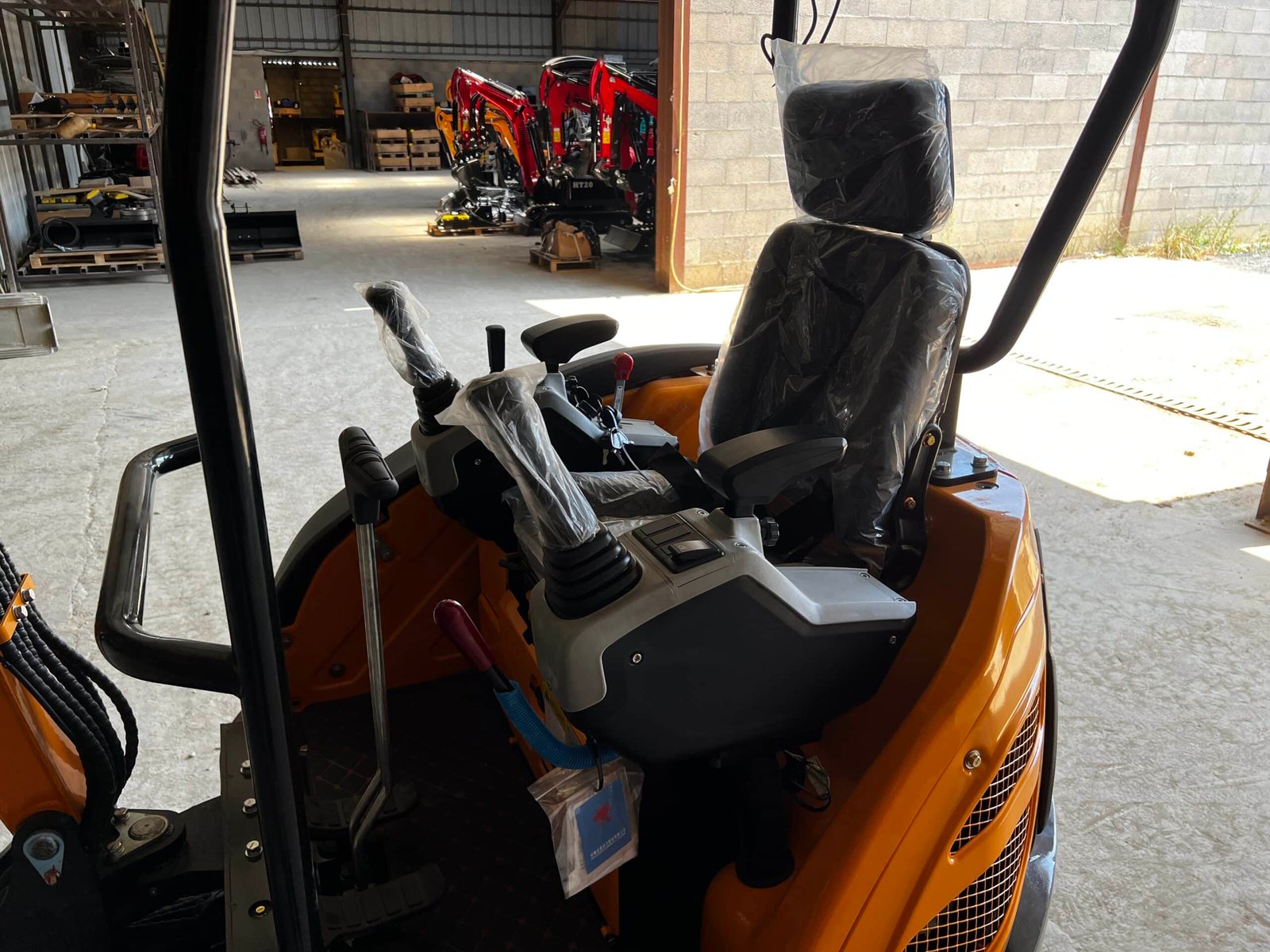 Mini pelle HT25 – Image 12
