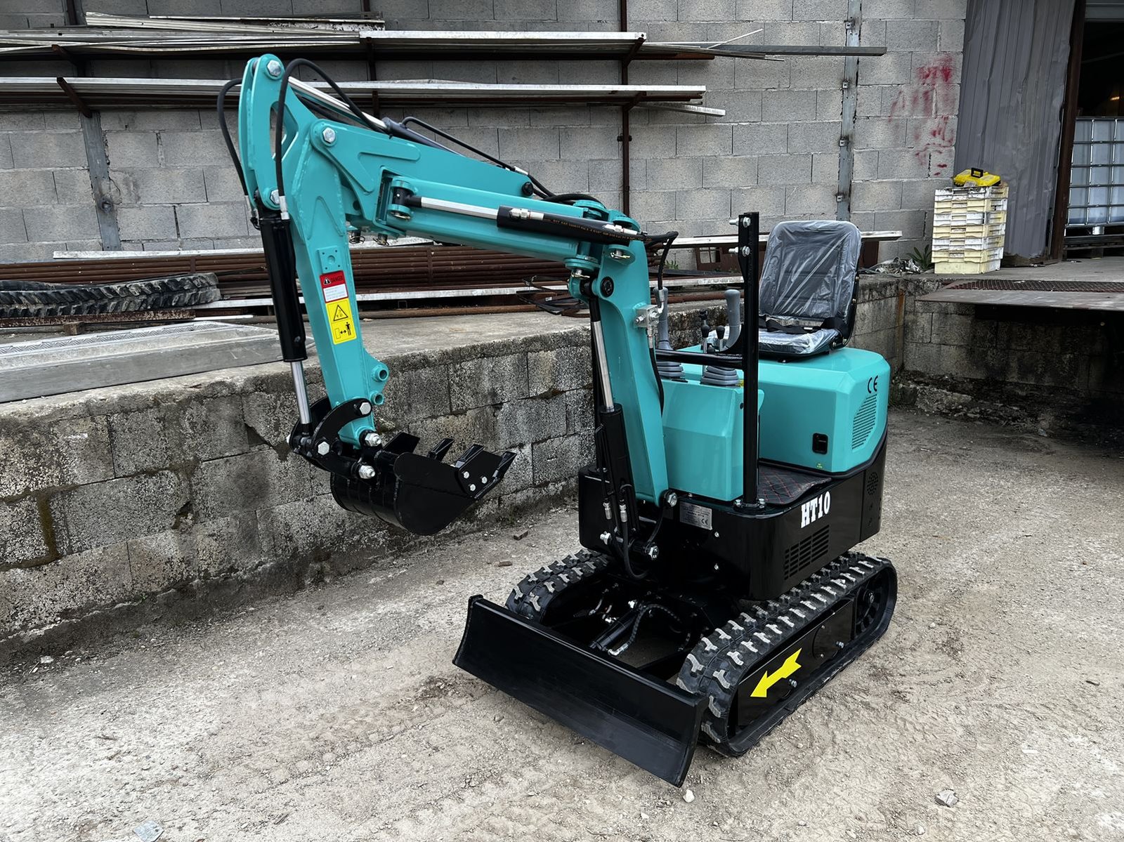 Mini pelle HT10 – Bras déportable – Image 4