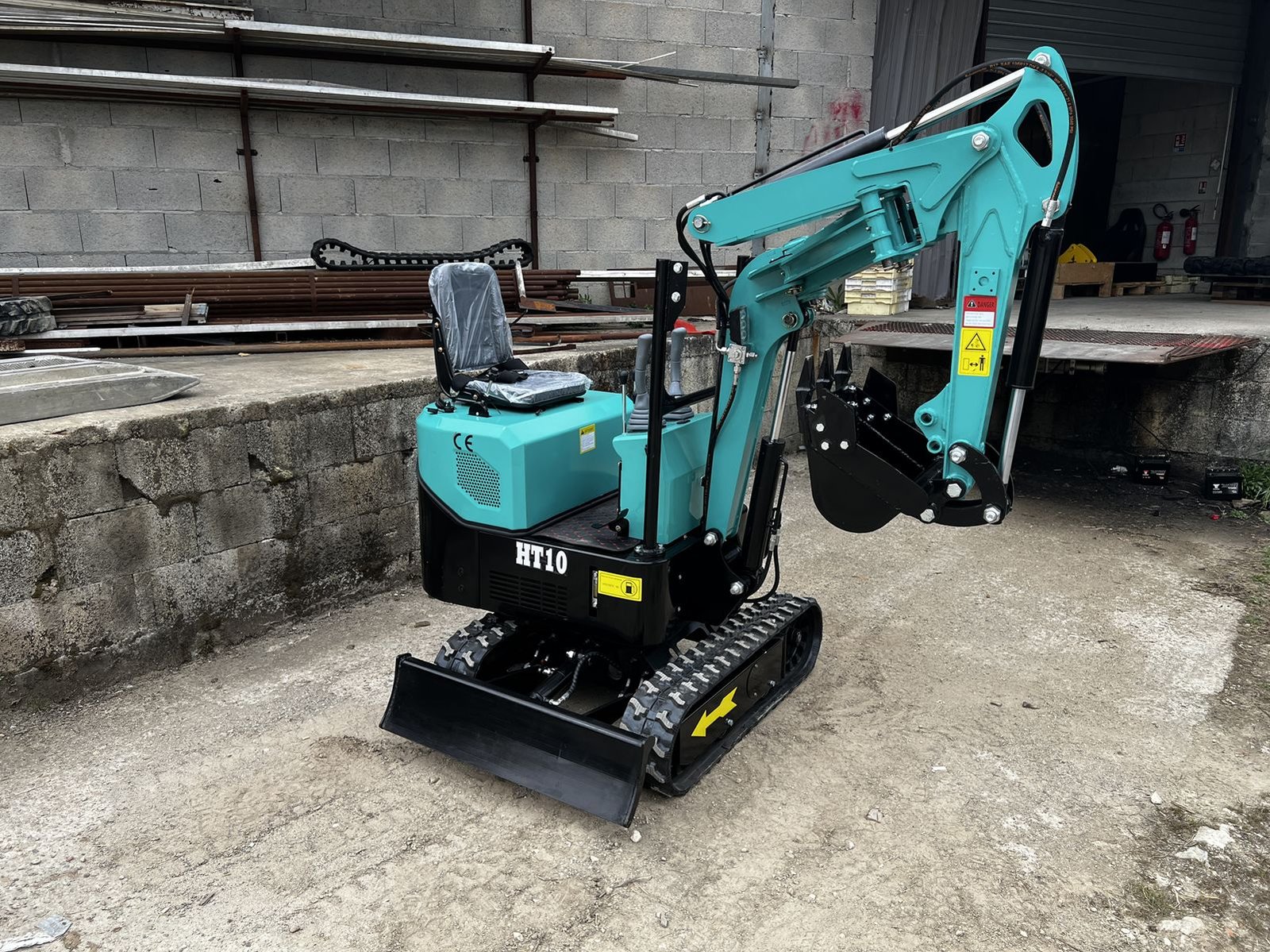 Mini pelle HT10 – Bras déportable – Image 8