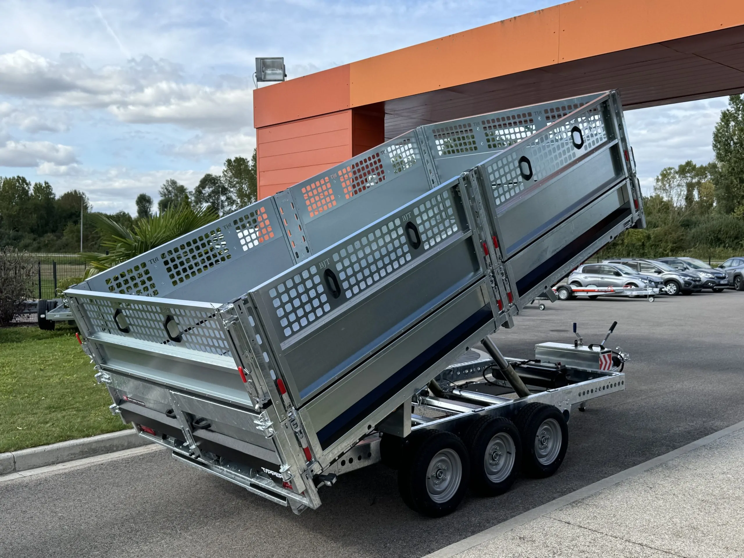 TIPPER 3620-35-3-12 / 3500 KG (3 essieux) – Image 2