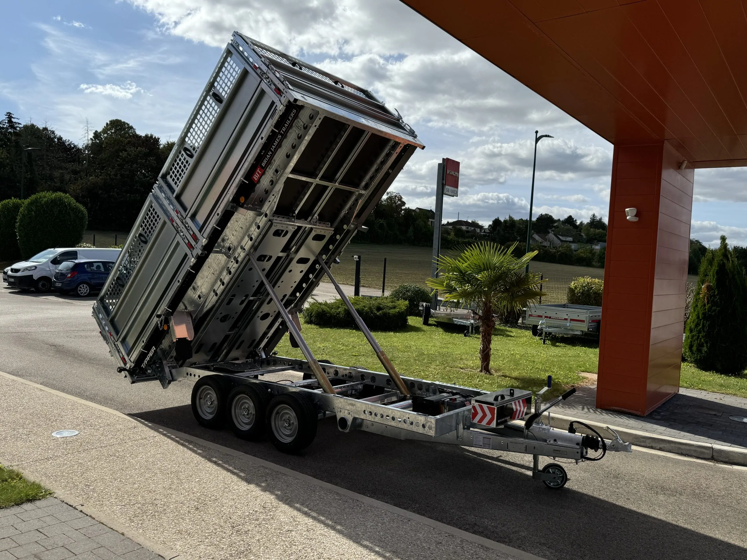 TIPPER 3620-35-3-12 / 3500 KG (3 essieux)